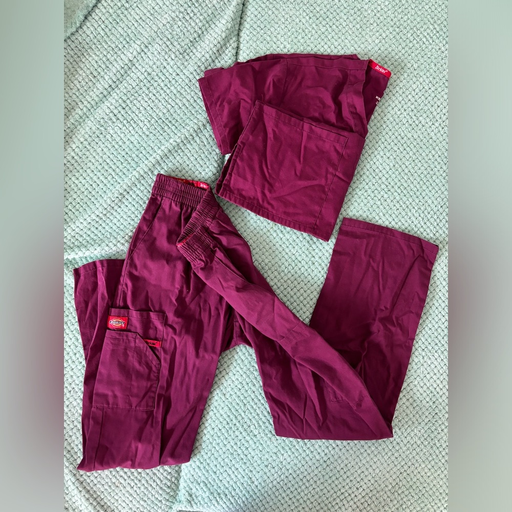 Dickies scrub set